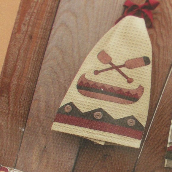 THE WOODEN BEAR QUILT DESIGNS 014 Northwoods NEW Set 5 Patterns Pillow Tea Towel - Picture 6 of 8